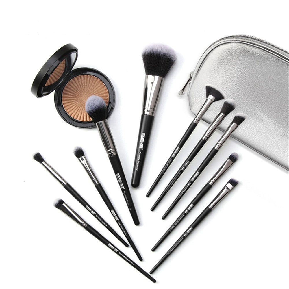 Eye Shadow  Makeup Brush Set Of Beauty Tools